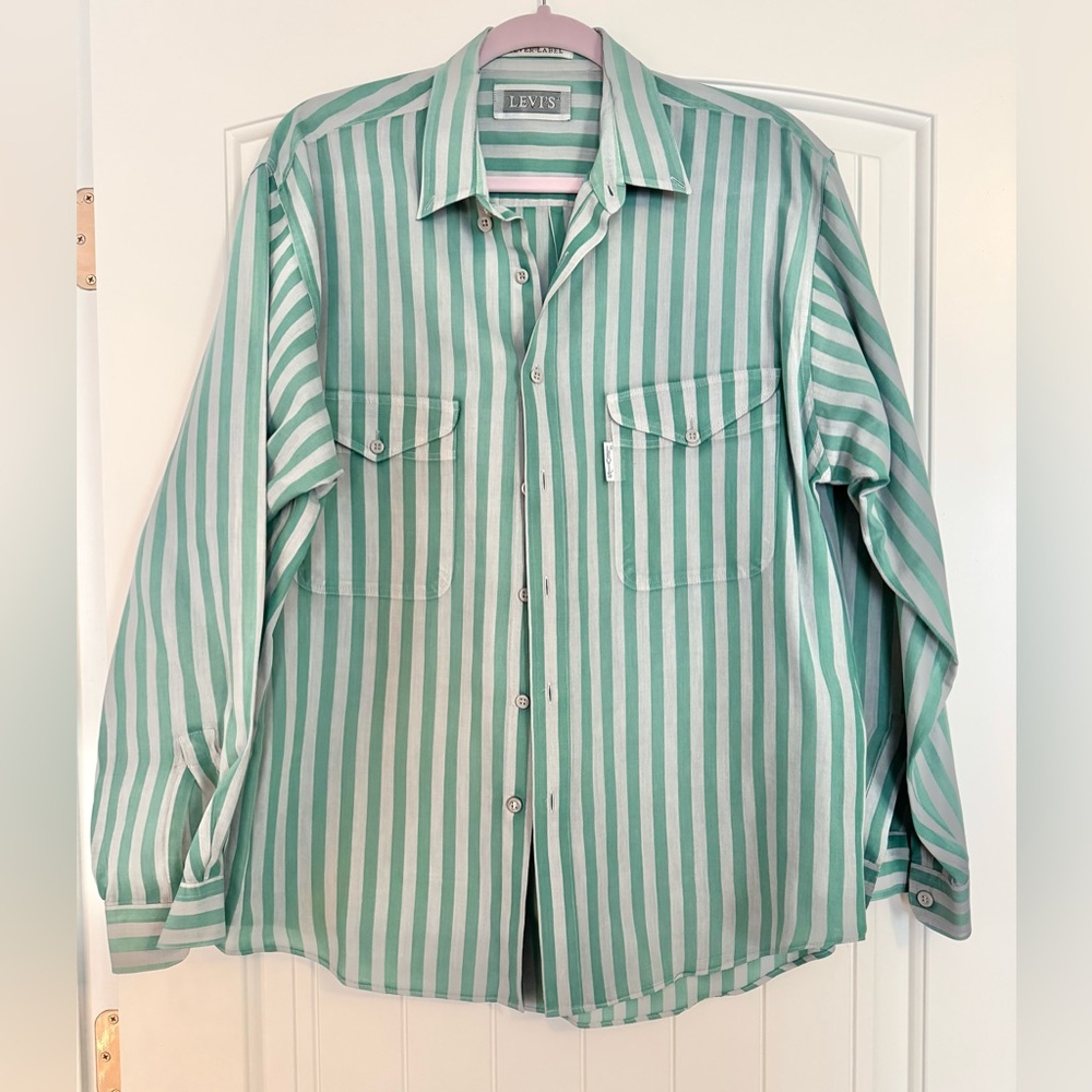 Vintage Levi’s Silver Label Green & Gray Stripw Button down Shirt